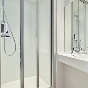 Cabrio Room Private Bathroom